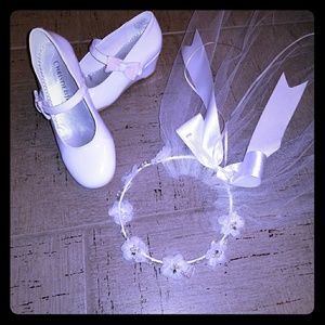 CHRISTIE AND JILL SIZE 1 SHOES AND VEIL